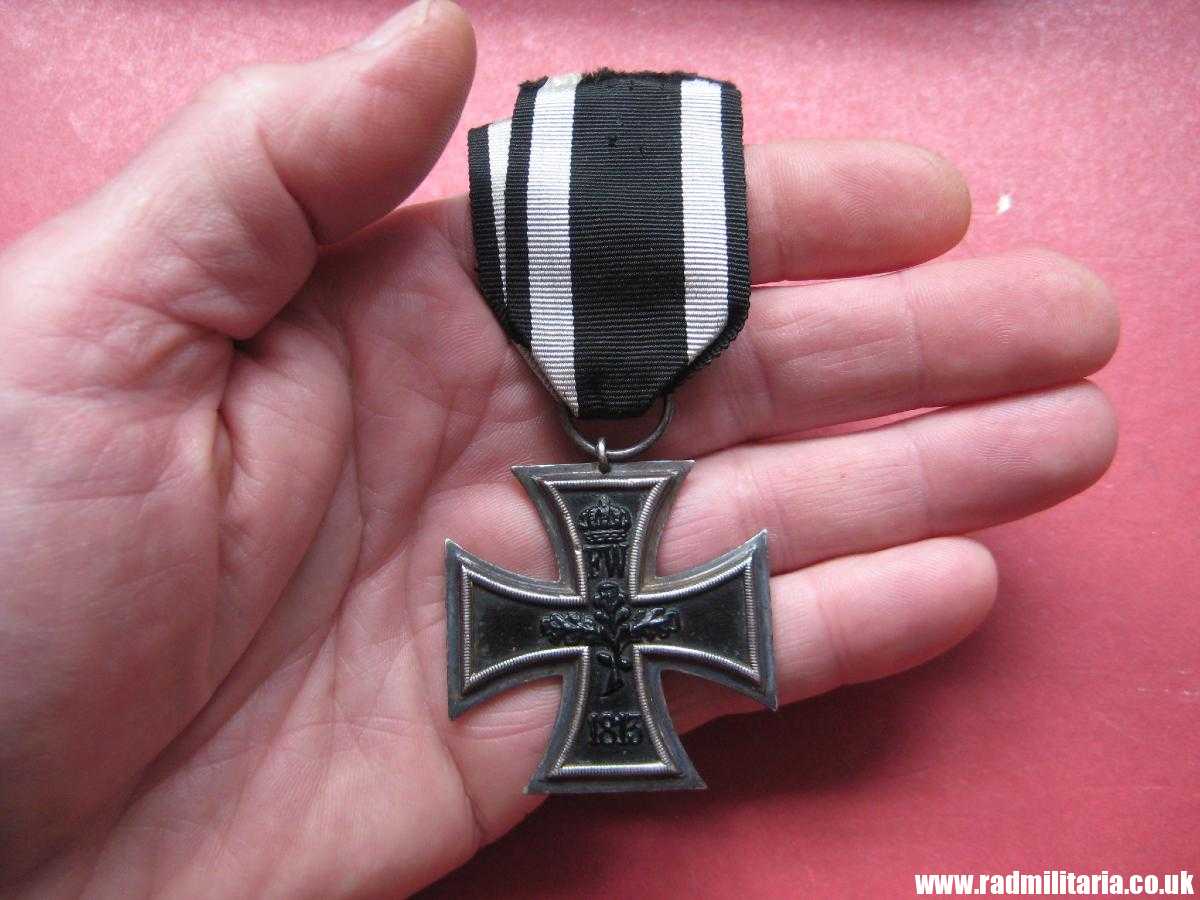 & original WW1 German IRON CROSS 2nd class in good condition with maker marks: SW (Sy & Wagner) - genuine ! - Image 20