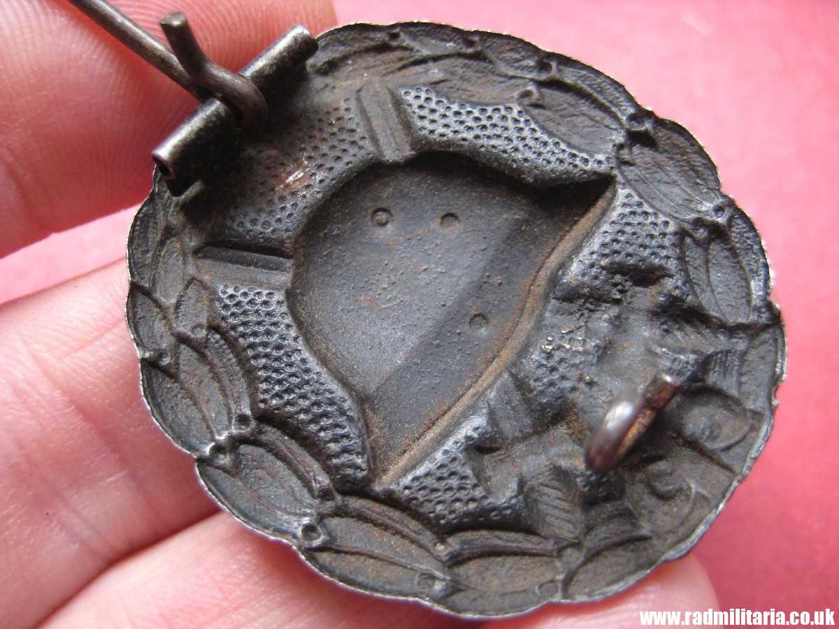 & WW1 German WOUND BADGE Black Class in good used condition - 100% genuine. - Image 9