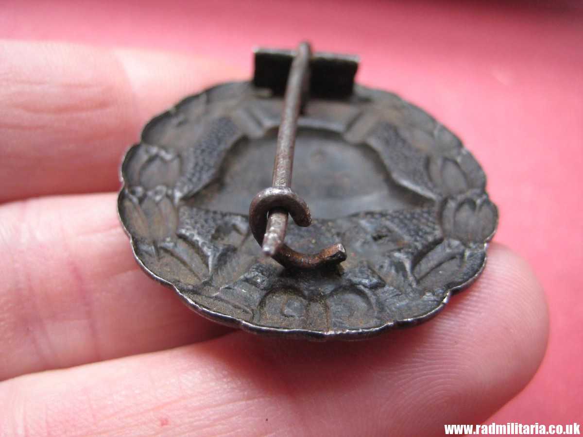 & WW1 German WOUND BADGE Black Class in good used condition - 100% genuine. - Image 11