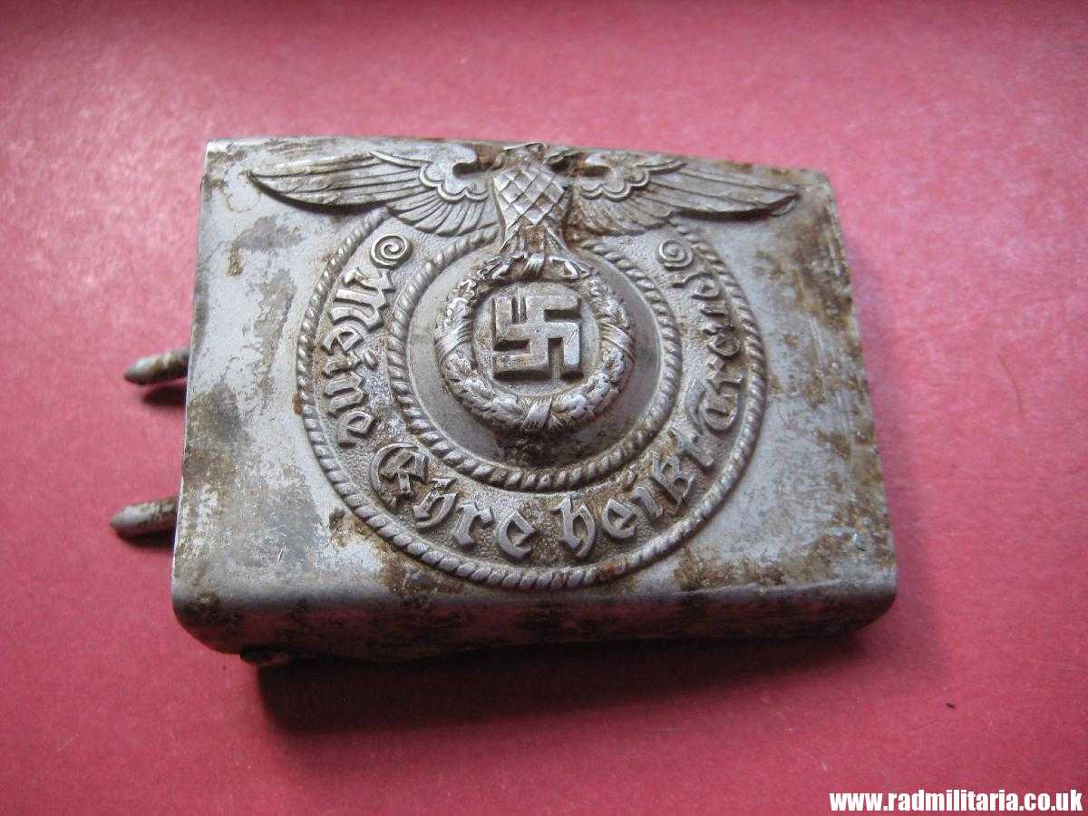 & WW2 Waffen SS aluminum BELT BUCKLE by Assmann: RZM 155/39 SS, metal detecting find, 100% genuine !! - Image 6