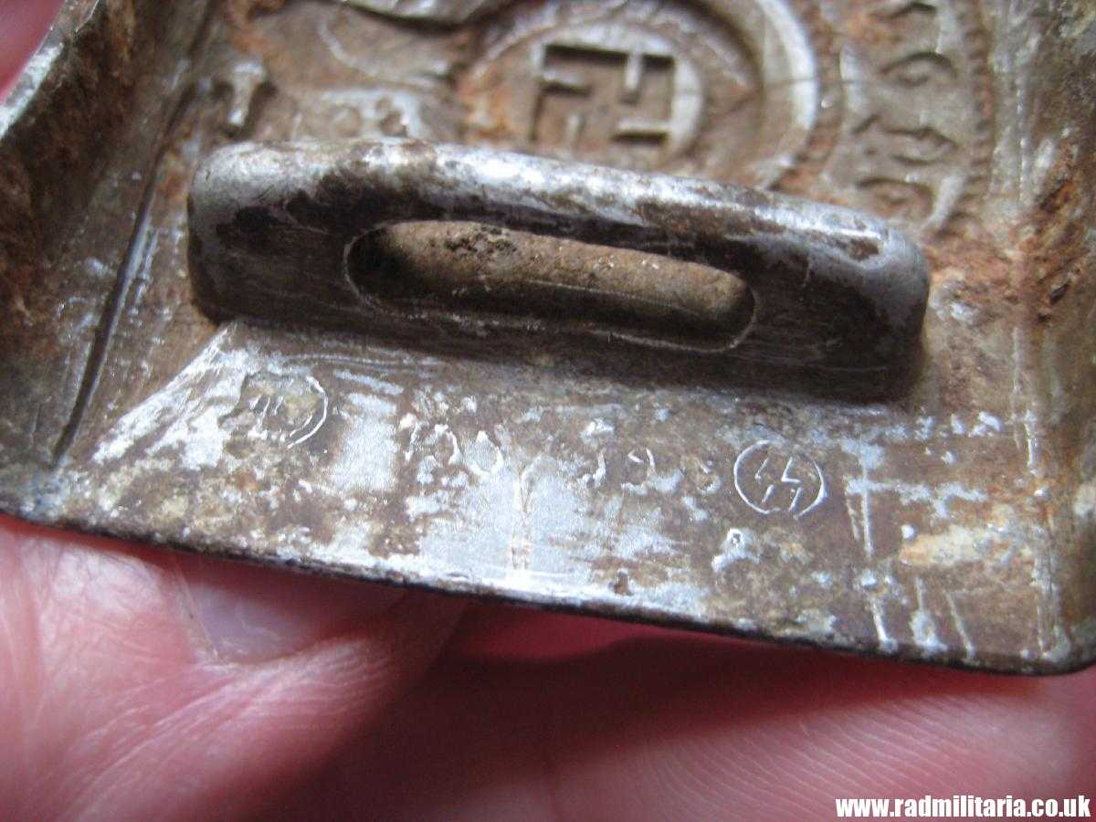 & WW2 Waffen SS aluminum BELT BUCKLE by Assmann: RZM 155/39 SS, metal detecting find, 100% genuine !! - Image 11