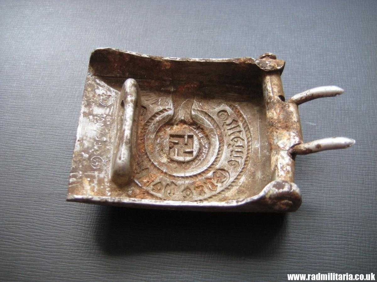 & WW2 Waffen SS aluminum BELT BUCKLE by Assmann: RZM 155/39 SS, metal detecting find, 100% genuine !! - Image 4