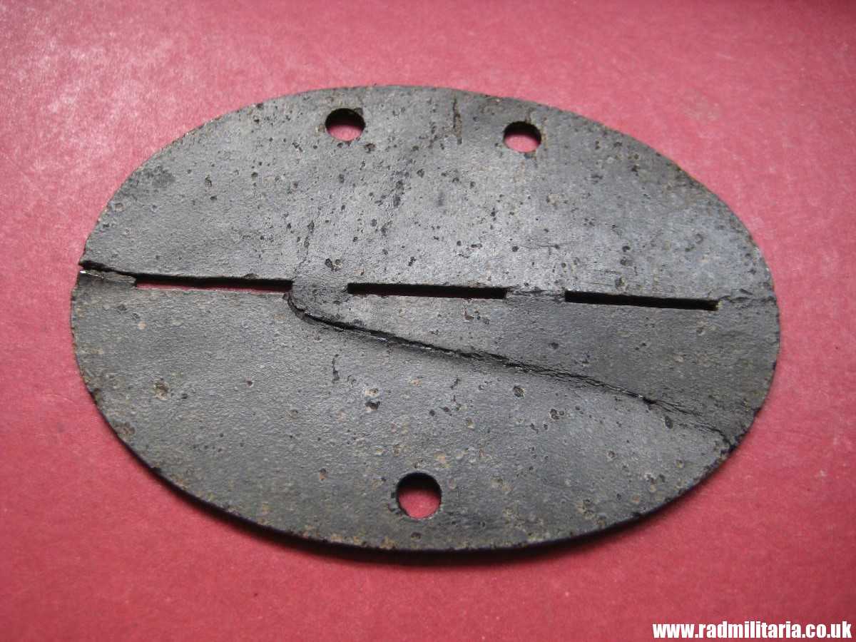 & WW2 original SS DOG TAG - ID Disc: LETTLAND: "Stab/Waffen Gren. Rgt. d. SS 33 Lett. Nr.4" 100% genuine - very RARE ! - Image 9