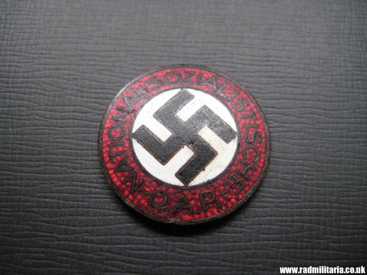 & WW2 original German NSDAP enamel membership BADGE marked: RZM M1/128, metal detecting find. - Image 5