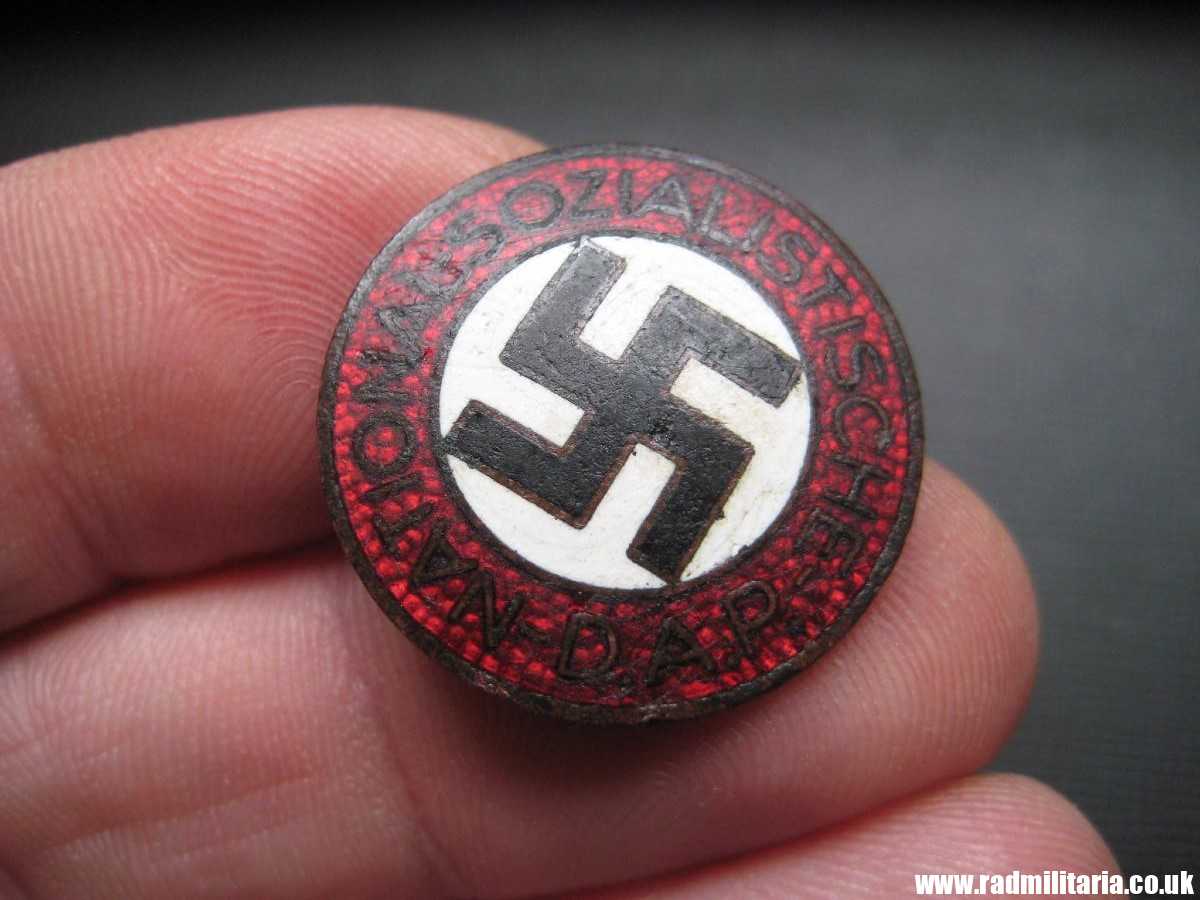 & WW2 original German NSDAP enamel membership BADGE marked: RZM M1/128, metal detecting find. - Image 9