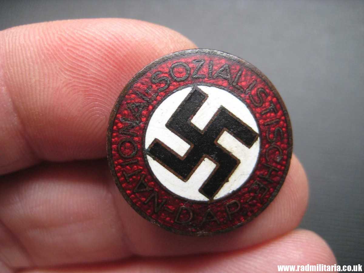 & WW2 original German NSDAP enamel membership BADGE marked: RZM M1/128, metal detecting find. - Image 12