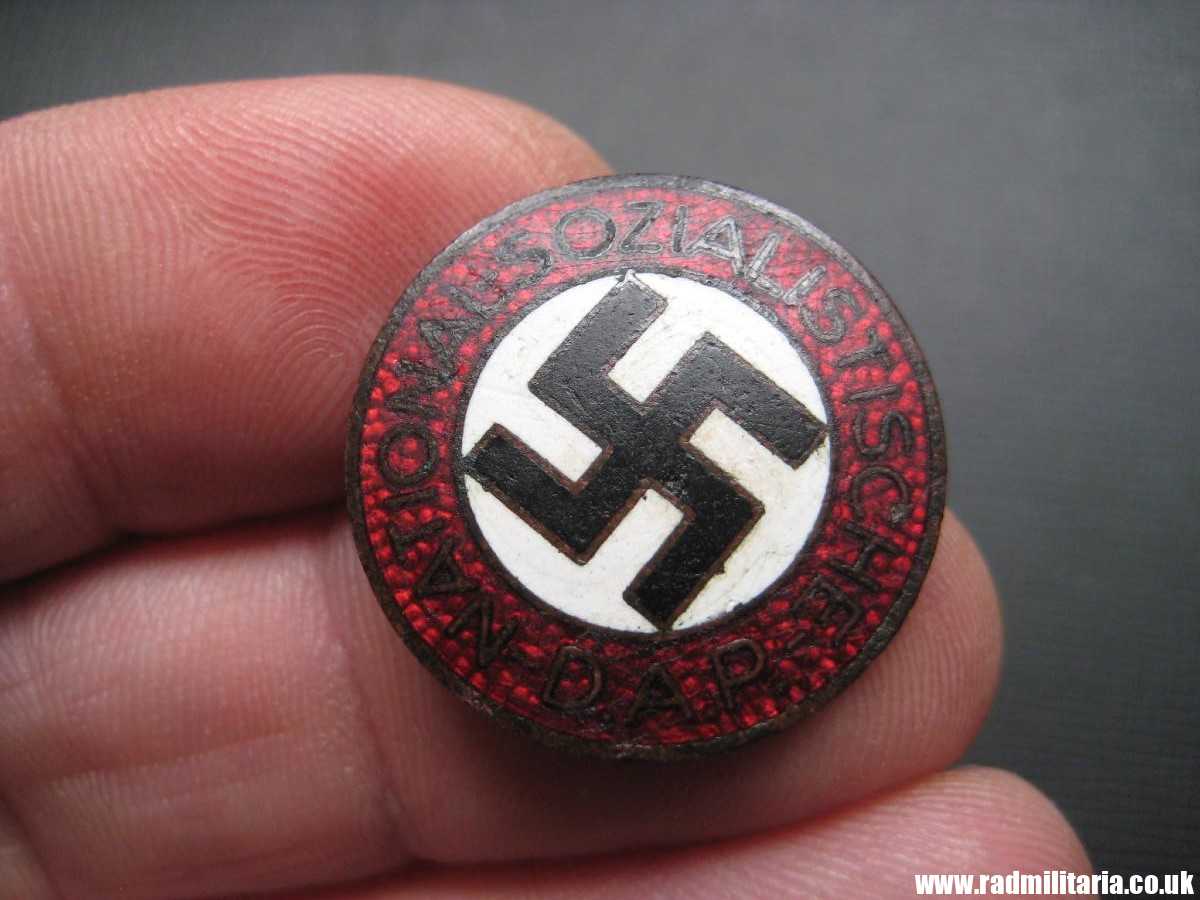 & WW2 original German NSDAP enamel membership BADGE marked: RZM M1/128, metal detecting find. - Image 14