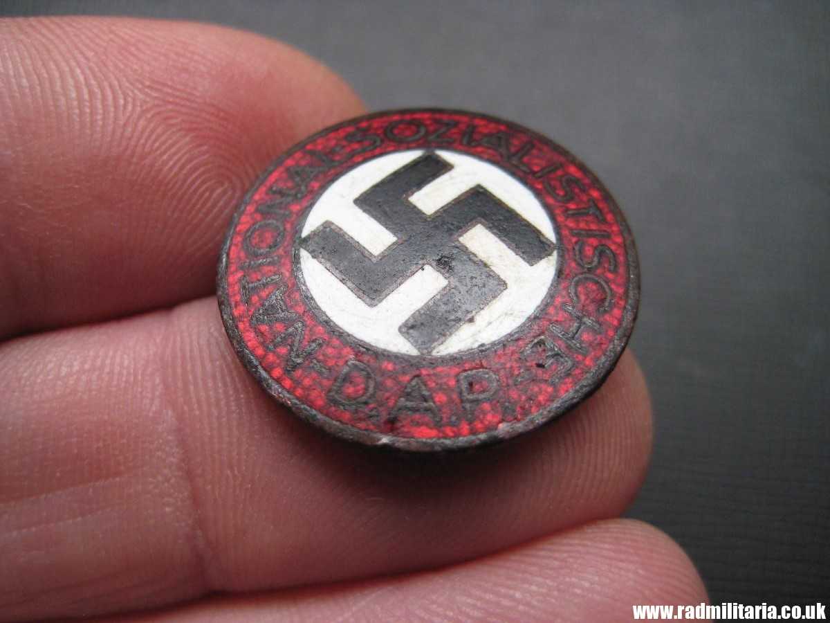& WW2 original German NSDAP enamel membership BADGE marked: RZM M1/128, metal detecting find. - Image 16