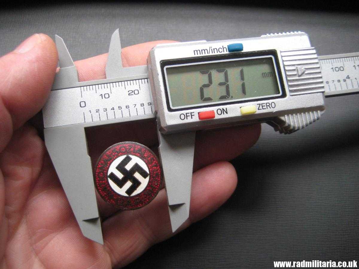 & WW2 original German NSDAP enamel membership BADGE marked: RZM M1/128, metal detecting find. - Image 18