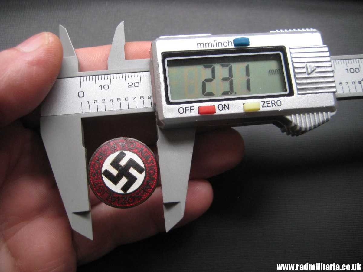 & WW2 original German NSDAP enamel membership BADGE marked: RZM M1/128, metal detecting find. - Image 21
