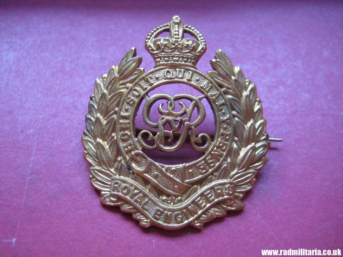 & WW2 British gilded CAP BADGE - BROCHE: Royal Engineers Corps, officer's cap badge - genuine! - Image 12