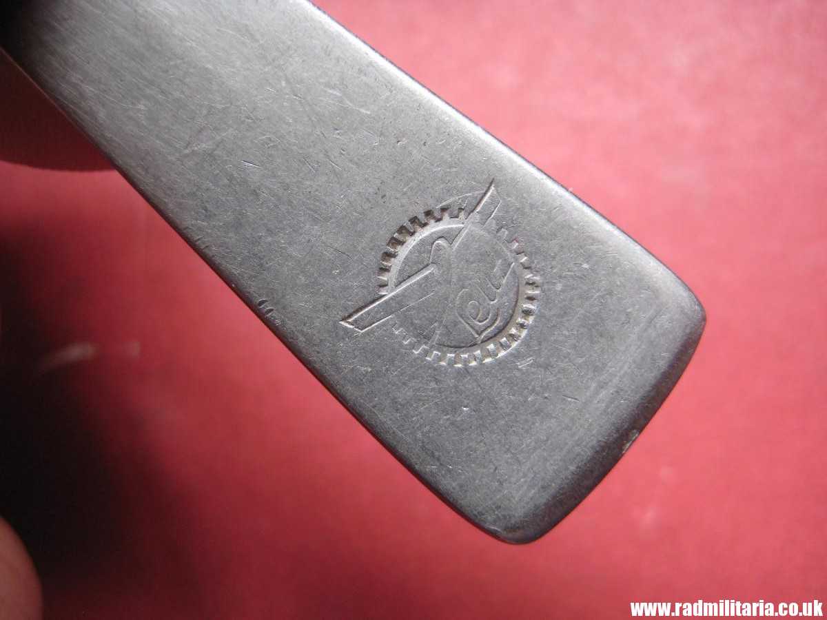 & WW2 German TEA SPOON with swastika, maker: HMZ Rostfrei - LEITZ M.D.A Sch.d.A. good condition, rare !!! - Image 14