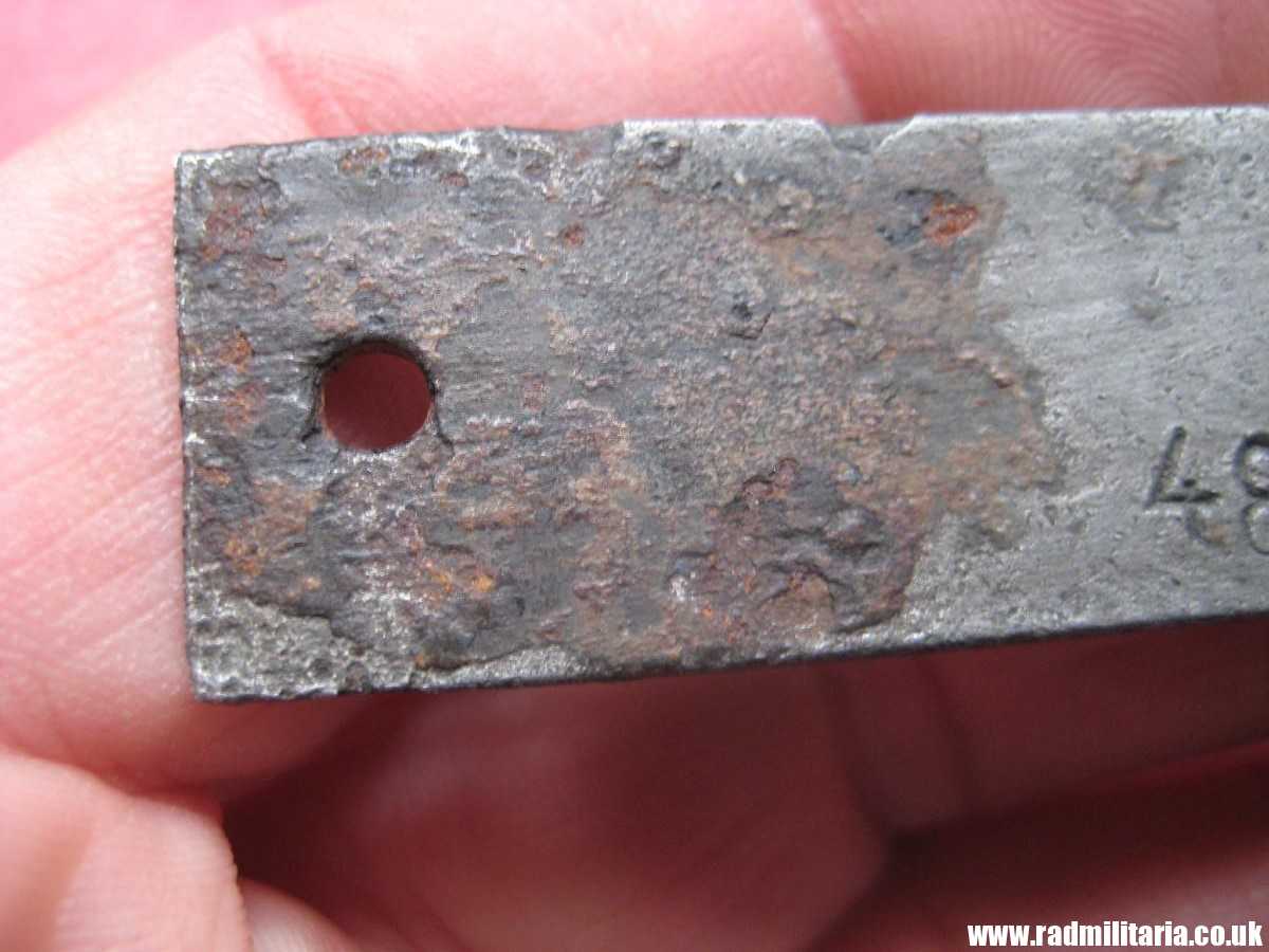 & original WW2 German Navy KRIEGSMARINE U-Boat data METAL PLATE: "Drucklufttubern" - metal detecting find. - Image 8