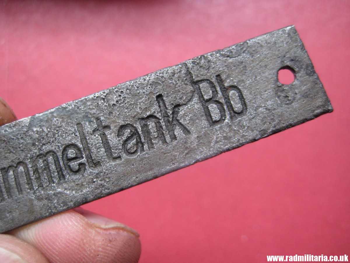 & original WW2 German Navy KRIEGSMARINE U-Boat data METAL PLATE: "Mot Olsammeltank Bd" - metal detecting find. - Image 5