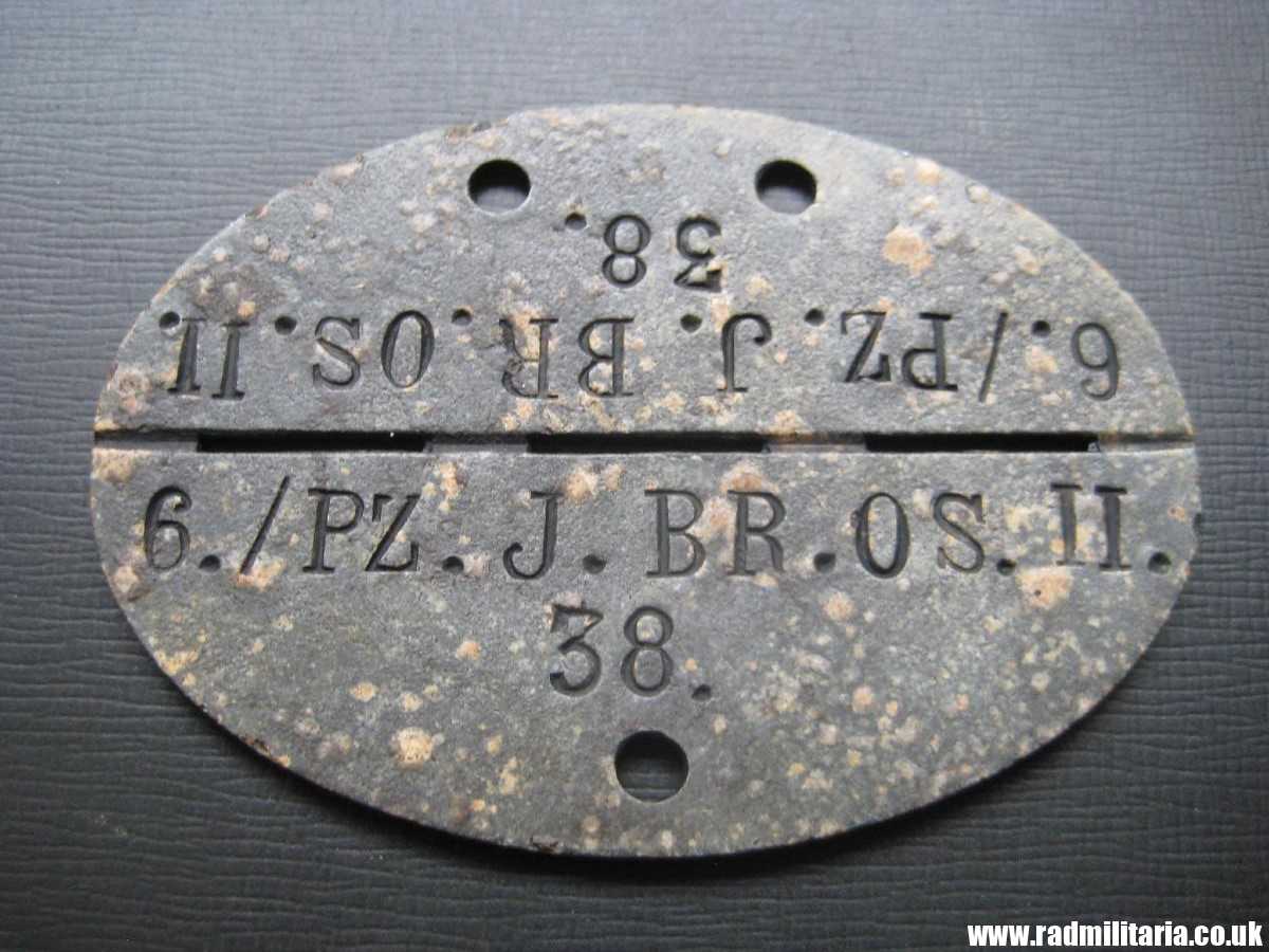 & WW2 original German zinc DOG TAG – ID DISC from 1945: "6./PZ.J.BR.OS.II. 38" metal detecting find, rare. - Image 16