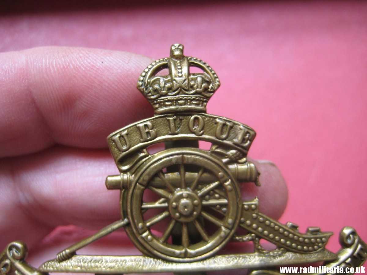 & WW1/WW2 original British CAP BADGE: Royal Artillery - Image 5