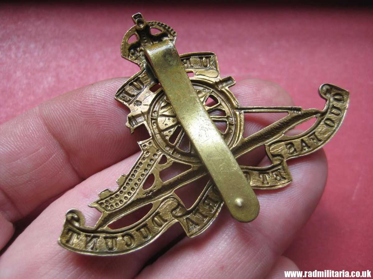 & WW1/WW2 original British CAP BADGE: Royal Artillery - Image 8