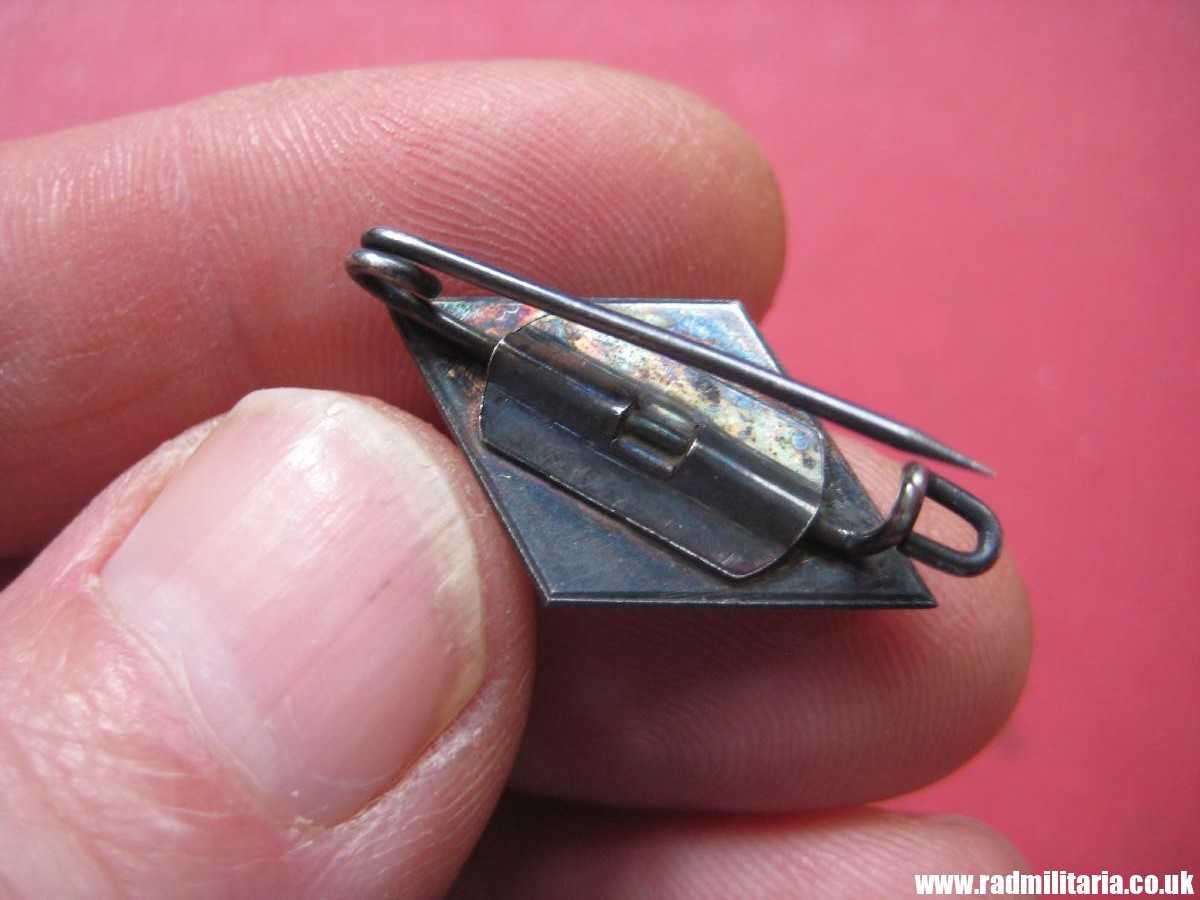 & German Student Organization BADGE - Original or Fake ? - Image 15