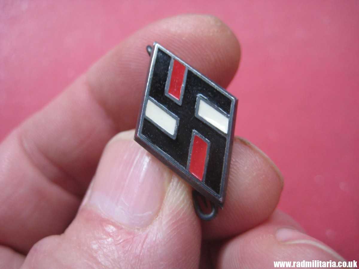 & German Student Organization BADGE - Original or Fake ? - Image 4