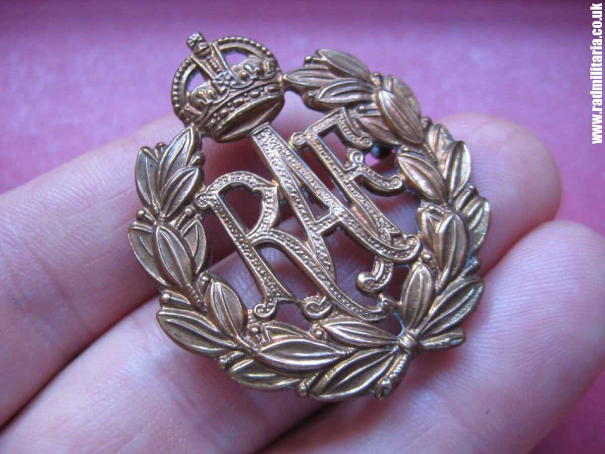 & WW2 Royal Air Force CAP BADGE RAF original bronze badge in very good condition, genuine ! - Image 12