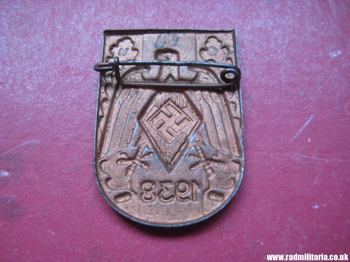 & original German HJ BADGE Tinnie Badge with date - 1938 good condition. - Image 12
