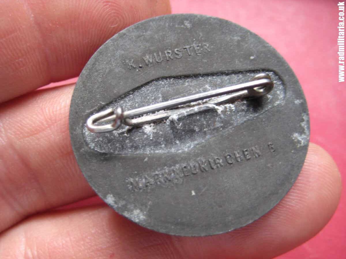 & pre WW2 1937 nazi German WORKER DAY BADGE, tinnie badge, day badge. Genuine! - Image 9