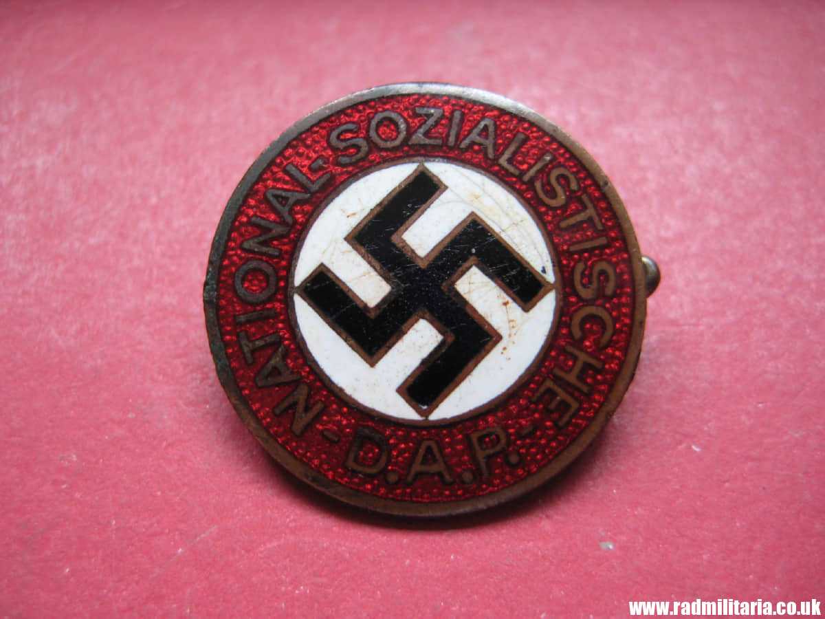 & WW2 original German NSDAP enamel membership BADGE marked: RZM 31 GES. GESCH. good condition. - Image 18