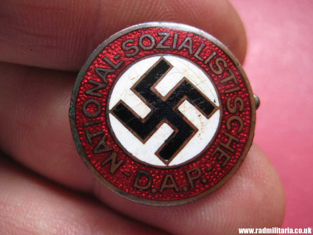 & WW2 original German NSDAP enamel membership BADGE marked: RZM 31 GES. GESCH. good condition. - Image 8