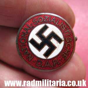 & WW2 original German NSDAP enamel membership BADGE marked: RZM 31 GES. GESCH. good condition.