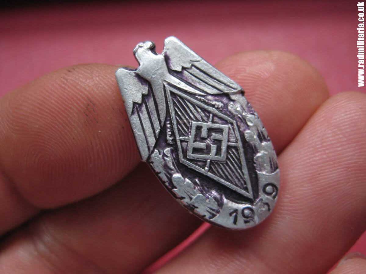 & WW2 German HJ HitlerJugend BADGE 1939 - maker: FECHLER BERNSBACH/ERZG. in v. good condition. - Image 16