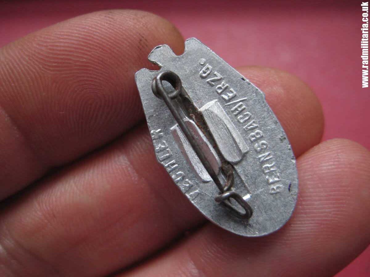 & WW2 German HJ HitlerJugend BADGE 1939 - maker: FECHLER BERNSBACH/ERZG. in v. good condition. - Image 17