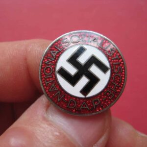 & WW2 original German NSDAP enamel membership BADGE marked: RZM M1/128, very good/perfect condition.