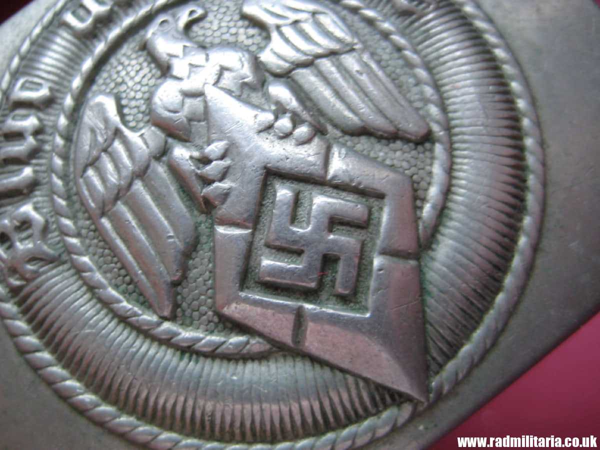 & WW2 original early HITLER YOUTH - HJ BELT BUCKLE made of white metal no maker marks. - Image 4