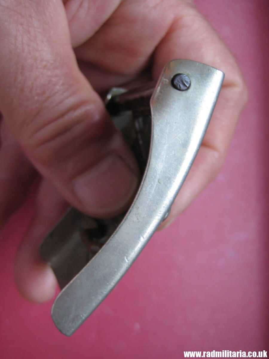 & WW2 original early HITLER YOUTH - HJ BELT BUCKLE made of white metal no maker marks. - Image 14