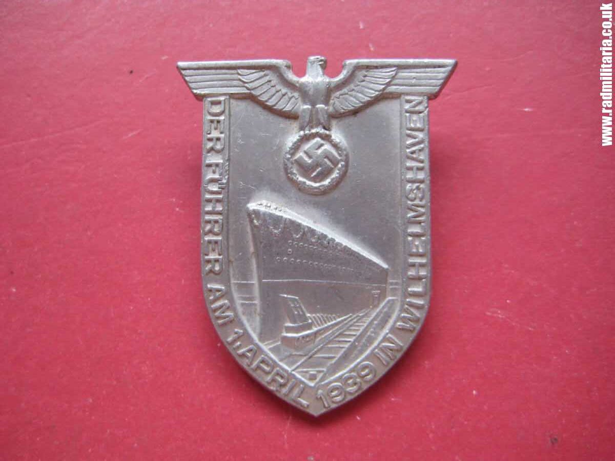 & WW2 original German BADGE: Der Fuhrer am 1 April 1939 in Wilhelmshaven, RZM M1/35 - rare tinnie badge - Image 2