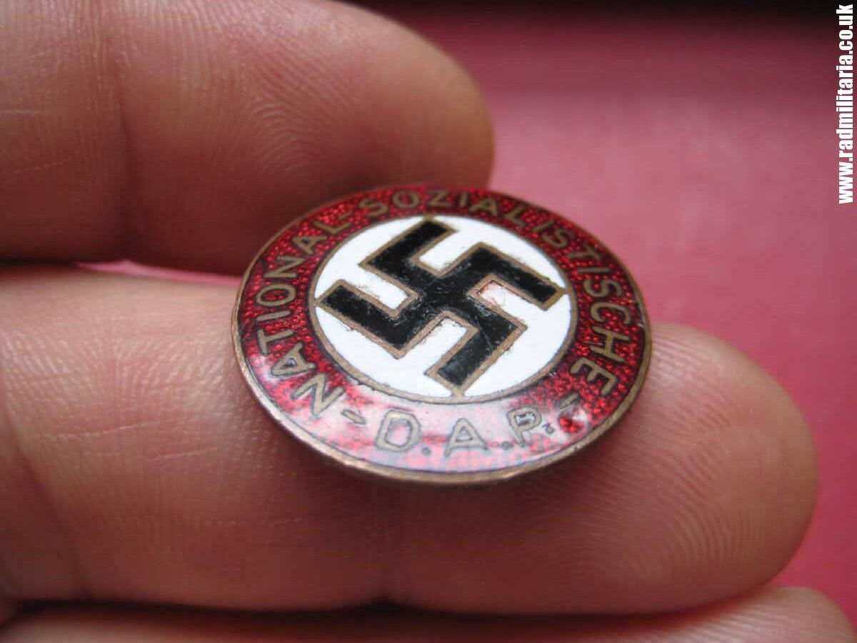 & WW2 German NSDAP membership ENAMEL BADGE marked: RZM. - Image 9