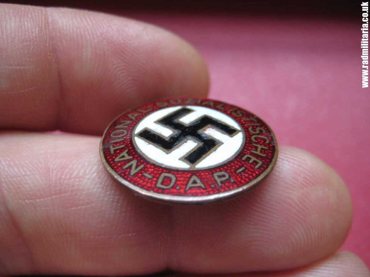 & WW2 German NSDAP membership ENAMEL BADGE marked: RZM. - Image 8