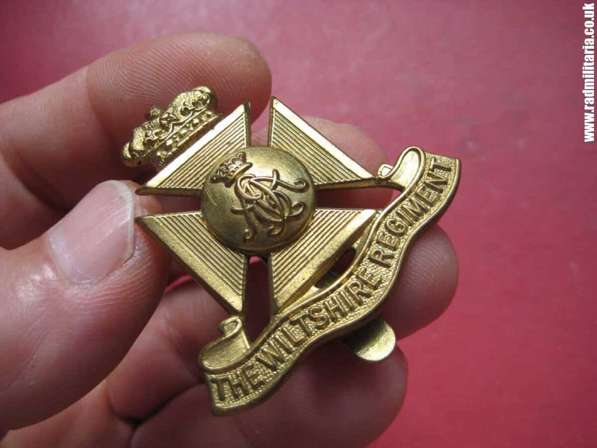 & WW2 British Army original CAP BADGE - Wiltshire Regiment. - Image 6