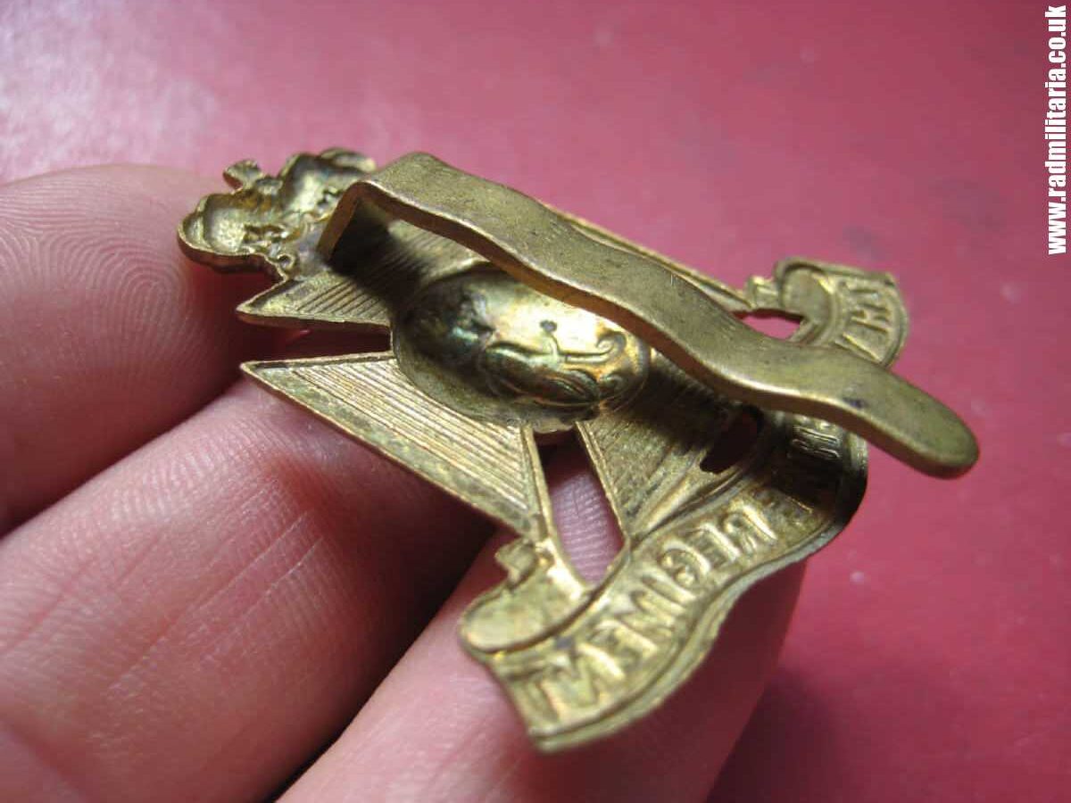 & WW2 British Army original CAP BADGE - Wiltshire Regiment. - Image 3