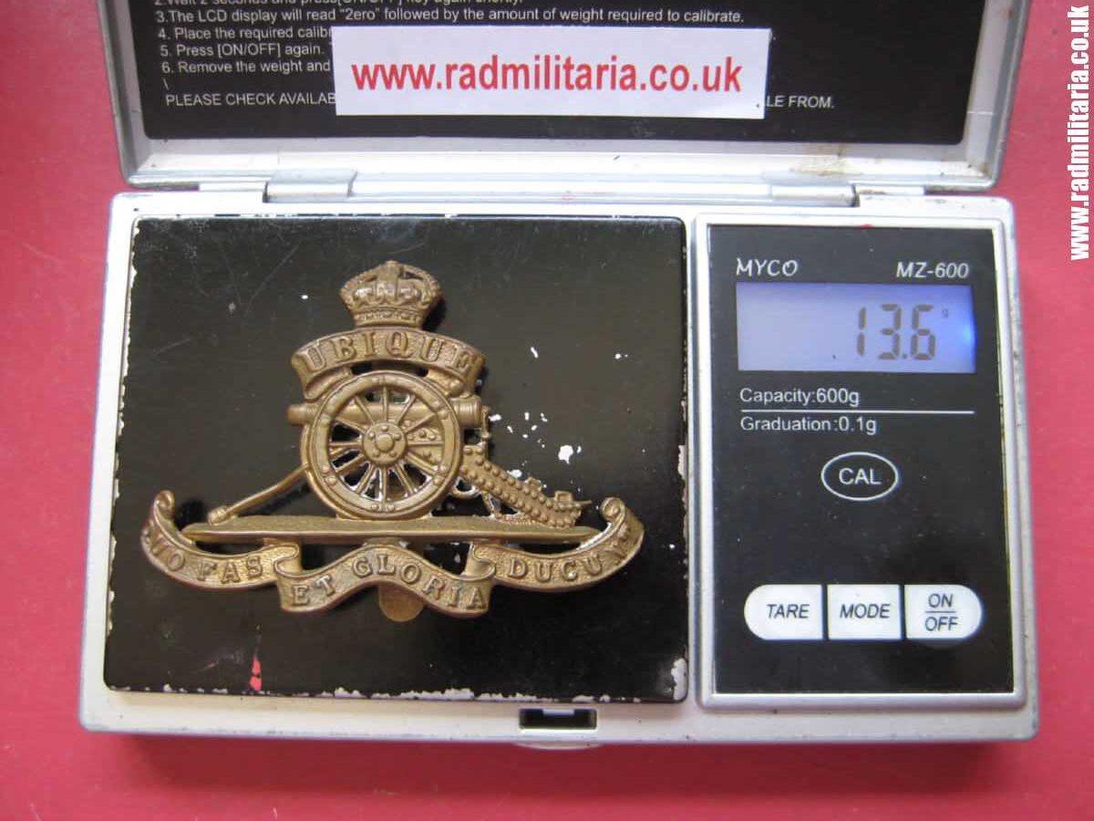 & WW1 original British CAP BADGE: Royal Artillery brass c.1917 Strengthened slider version Cap Badge. - Image 11