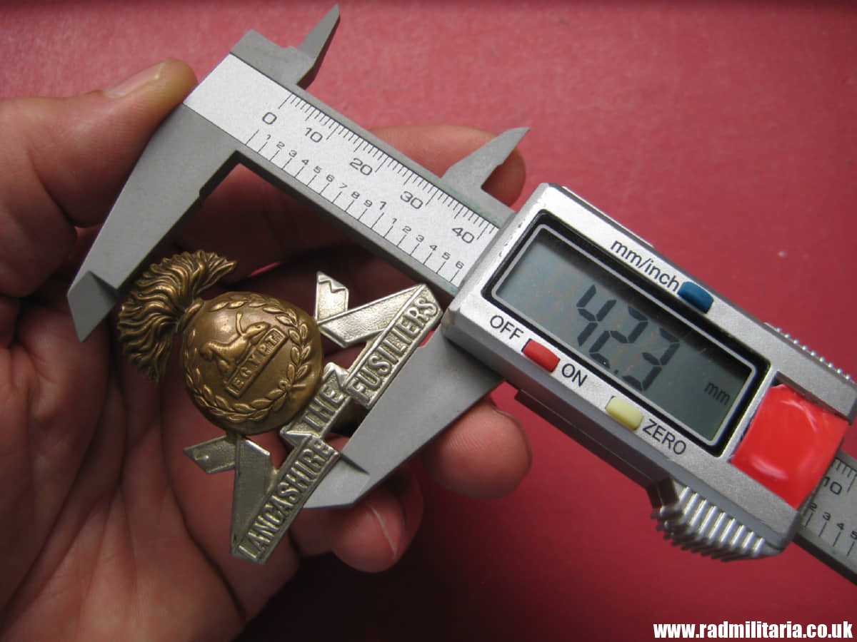 & WW2 British Army bi-metal CAP BADGE - Lancashire Fusiliers Regiment. - Image 6