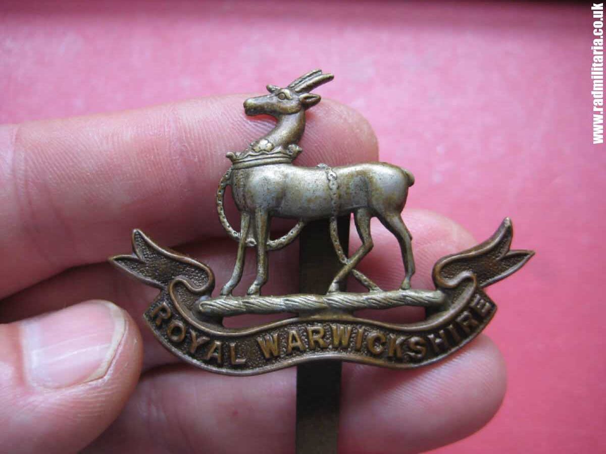 & WW1 British CAP BADGE: Royal Warwickshire Regiment. - Image 12