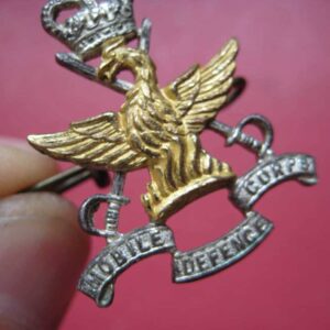& Mobile Defence Corps Officer's CAP BADGE circa 1955-59 by J.R. Gaunt London.