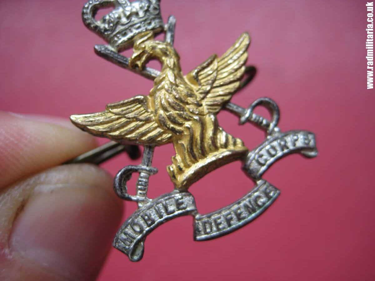 & Mobile Defence Corps Officer's CAP BADGE circa 1955-59 by J.R. Gaunt London.