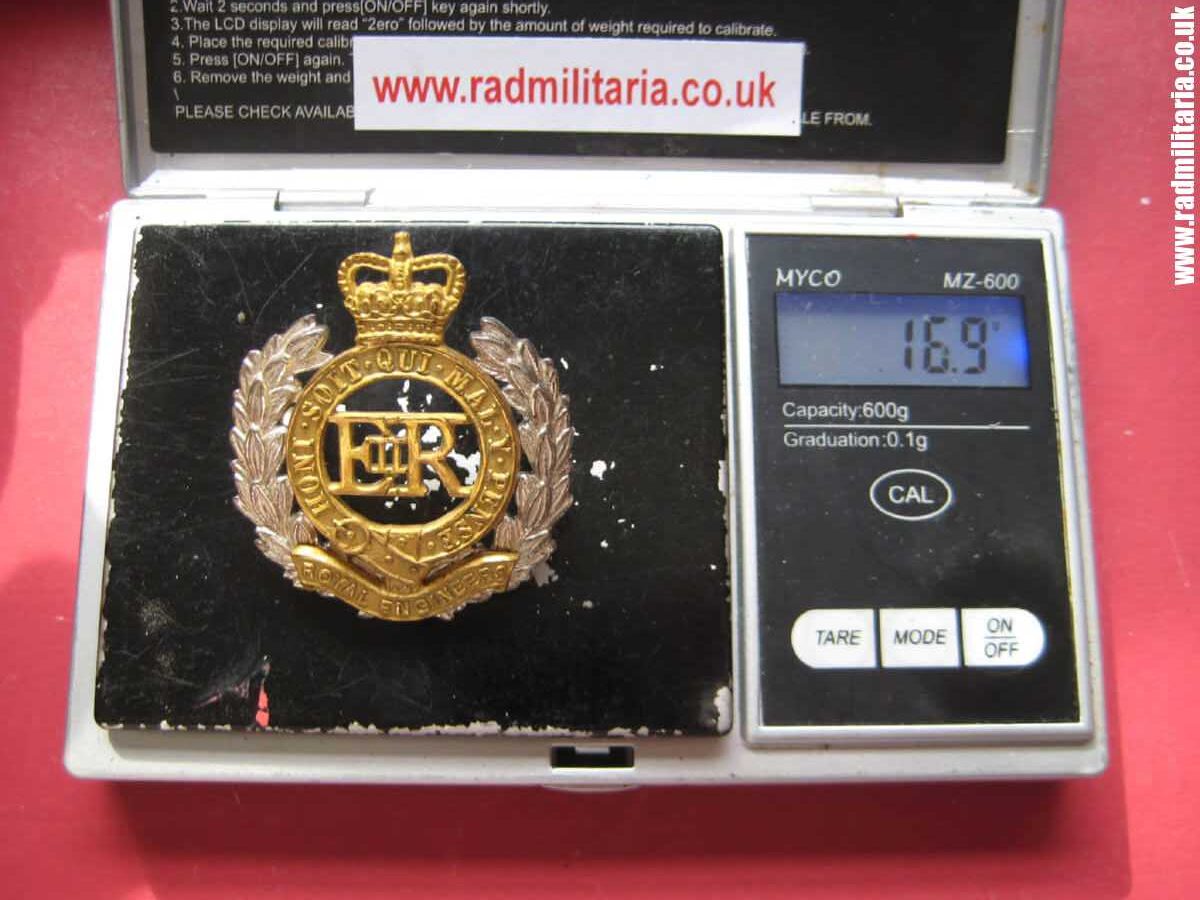 & post 1952 British good quality CAP BADGE: Royal Engineers Corps, officer's cap badge by: J.R. GAUNT LONDON. - Image 4