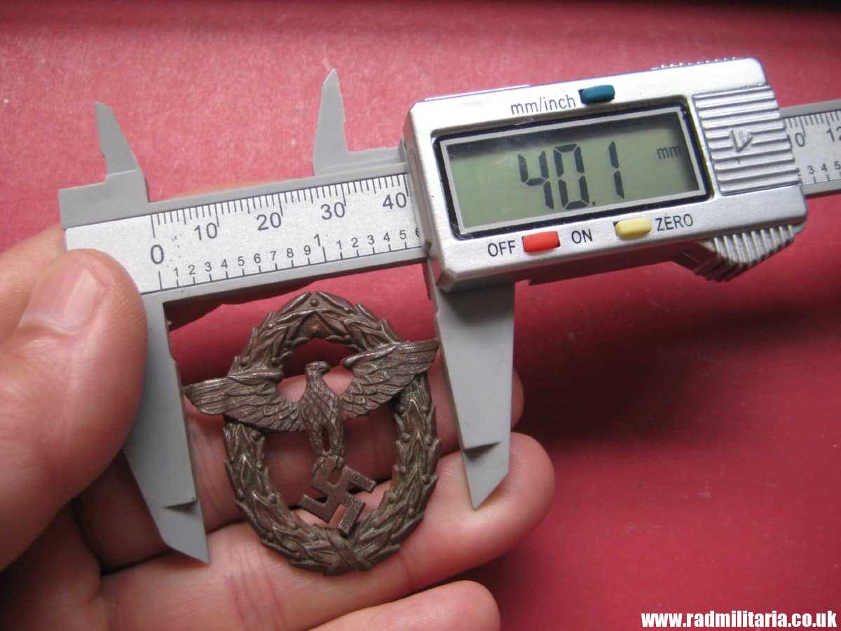& WW2 original German EAGLE BADGE - cap badge, metal detecting find. - Image 11