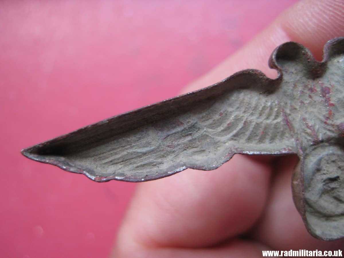 & WW2 original German Wehrmacht EAGLE CAP BADGE white metal, early production, metal detecting. - Image 5