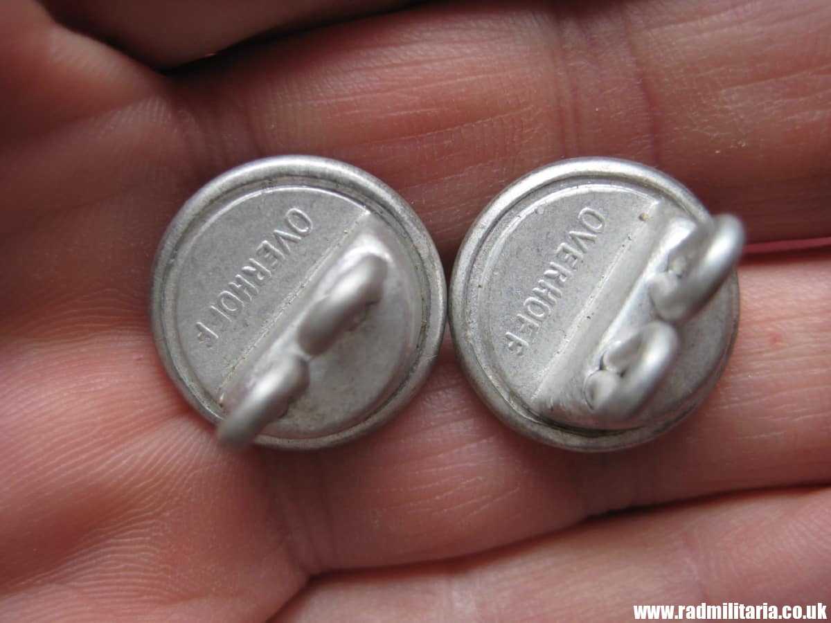 & WW2 German Wehrmacht tunic BUTTONS - a PAIR in perfect condition - BELT HANGERS, maker: OVERHOFF - Image 9
