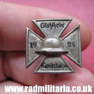 & WW2 original German BADGE - STAHLHELM LANDSTURM 1924 - rare.