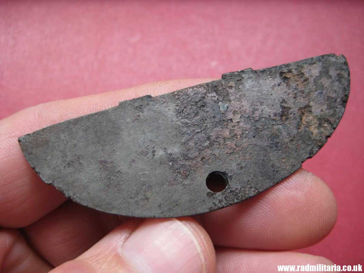 & WW2 original SS DOG TAG ID Disc: "SS PZ.GREN.ERS.BTL.11 36 5AUSB.KP. 15. - genuine !! - Image 5